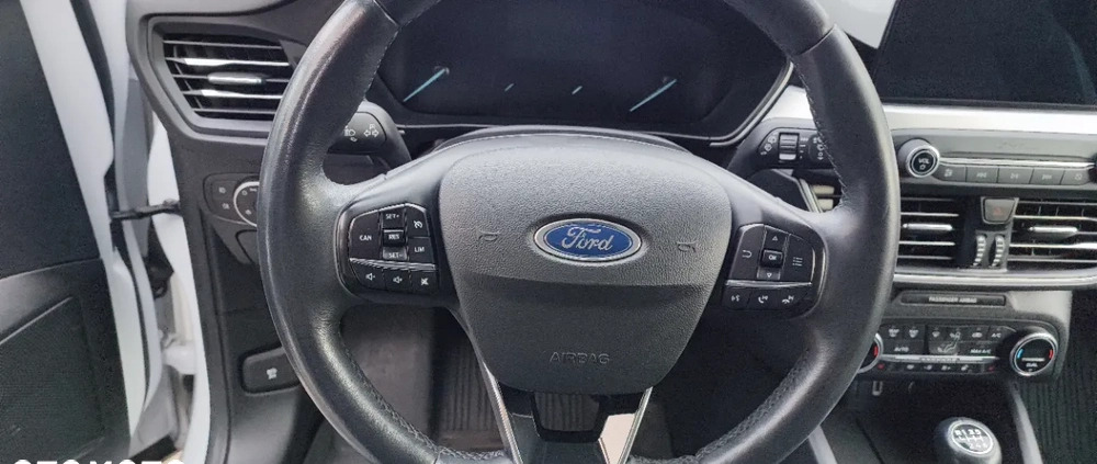 Ford Focus cena 39999 przebieg: 286000, rok produkcji 2019 z Wrocław małe 379